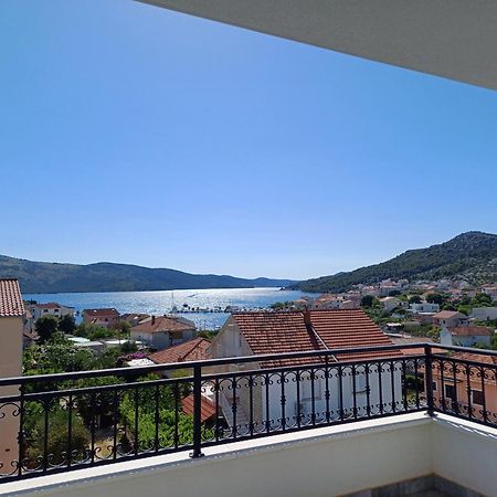 Villa Barbara & Zoran With Free Parking And Heated Swimming Pool Seget Vranjica Exteriör bild