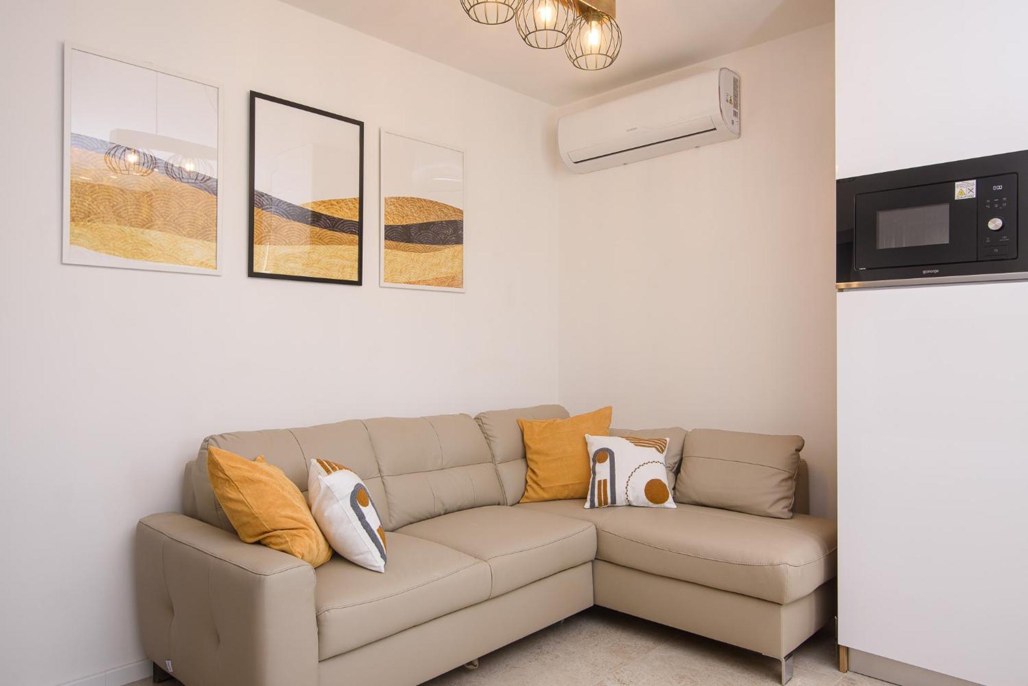 Villa Barbara & Zoran With Free Parking And Heated Swimming Pool Seget Vranjica Exteriör bild