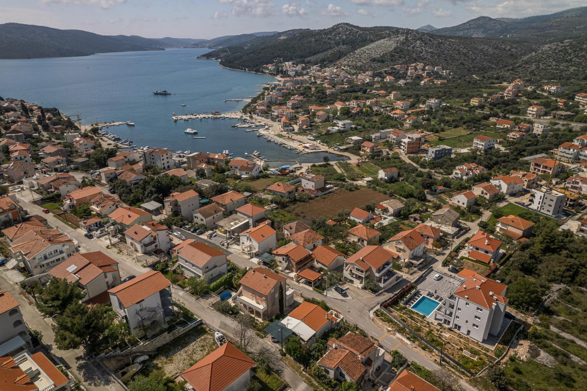 Villa Barbara & Zoran With Free Parking And Heated Swimming Pool Seget Vranjica Exteriör bild