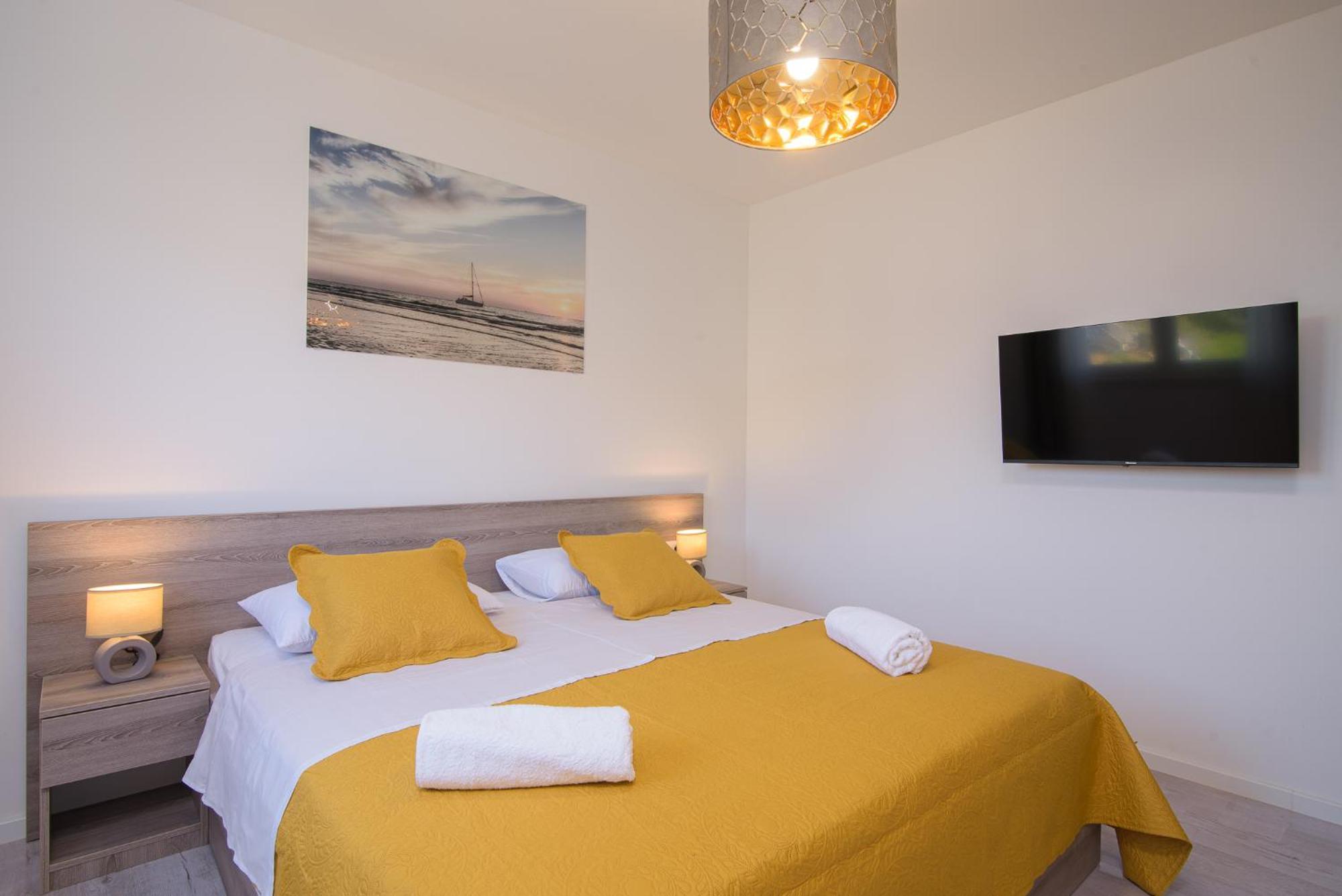 Villa Barbara & Zoran With Free Parking And Heated Swimming Pool Seget Vranjica Exteriör bild