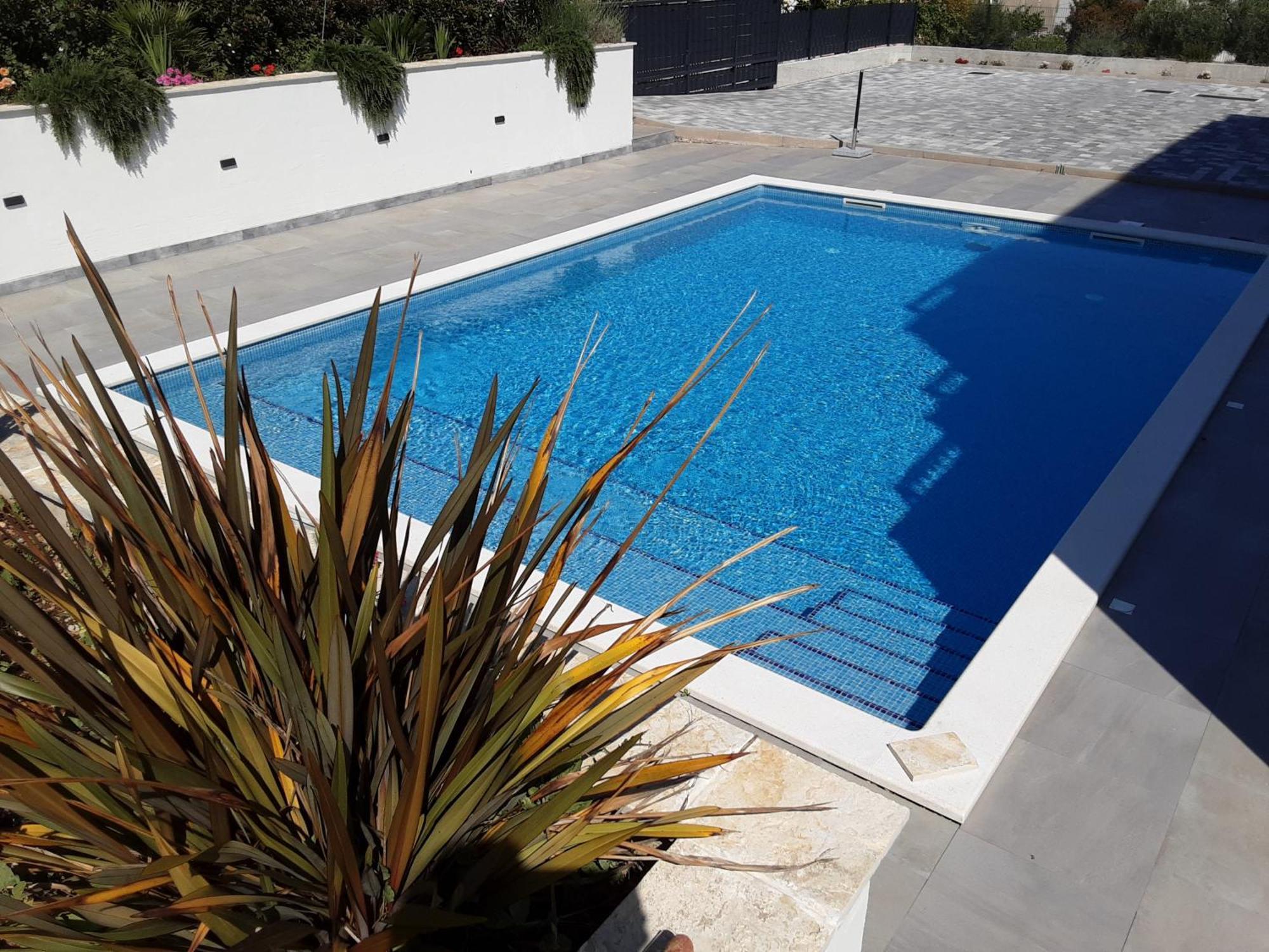 Villa Barbara & Zoran With Free Parking And Heated Swimming Pool Seget Vranjica Exteriör bild