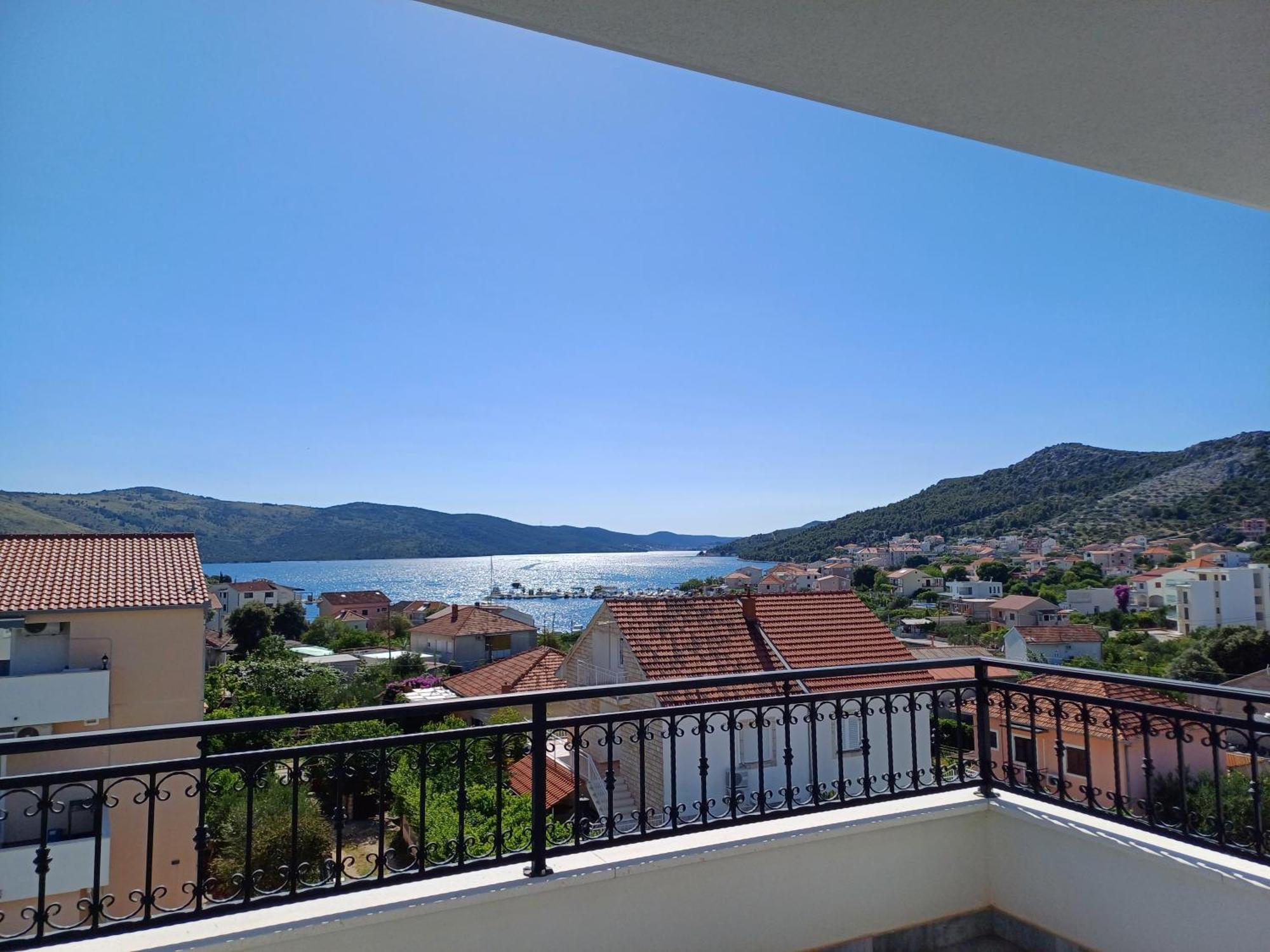 Villa Barbara & Zoran With Free Parking And Heated Swimming Pool Seget Vranjica Exteriör bild