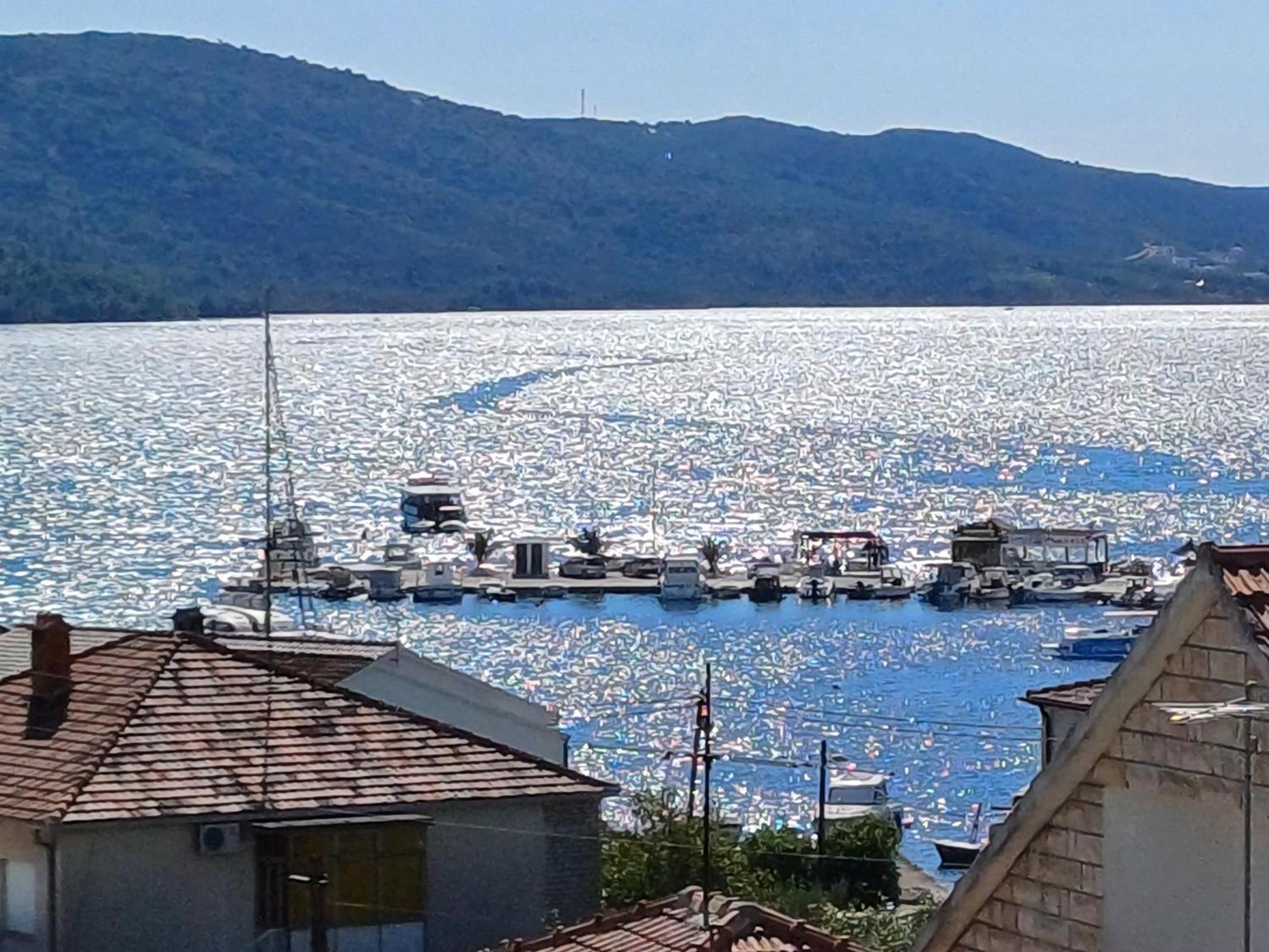 Villa Barbara & Zoran With Free Parking And Heated Swimming Pool Seget Vranjica Exteriör bild